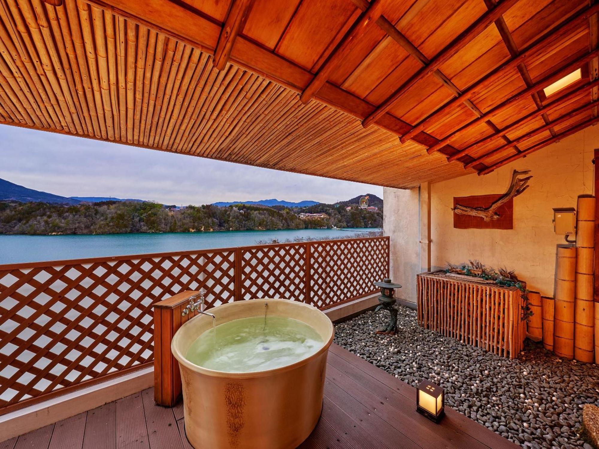 Готель Ooedo Onsen Monogatari Enakyo Екстер'єр фото